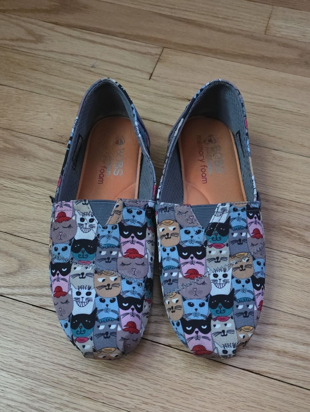 Bobs By Skechers Cat Shoes Size 8